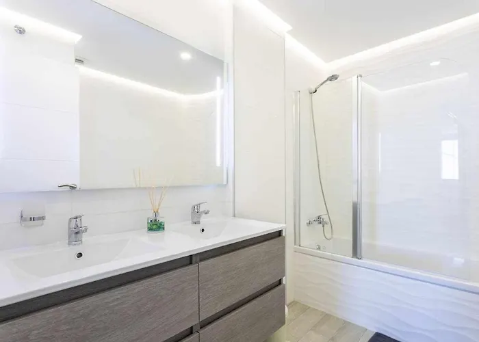 Ocean Garden 004 Con Vistas Al Mar Daire *